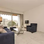 Cozy Apartment In Cannes With Wifi