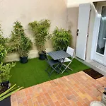 Duplex Hyper-Centre Avec Sa Cour Privee