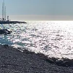 Port Plage Centre Ville Et Soleil