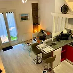 Duplex Hyper-Centre Avec Sa Cour Privee