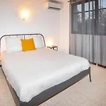 Awesome Home In Entrechaux