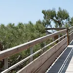Sea Breeze Retreat