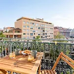 L40 2P Central 5Mins Old Town & Sea/Balcony & Ac