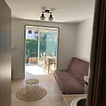 Charmant Studio Neuf 150M Plage Sur Avenue Principale Climatise Et Parking