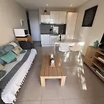 Appartement Renove 2 Chambres Avec Piscine Et Tennis A La Croix Valmer - Fr-1-726-12