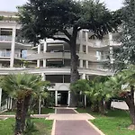 Cam0 - Appartement 2 Chambres En Rez-De-Terrasse