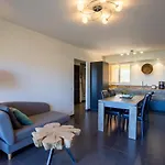 Apartment Un Autre Jour Ensoleille By Interhome