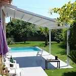 Holiday House In The City-Center Of Antibes With A Private Pool