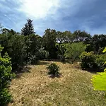 Villa Proche De St Tropez Avec Piscine Et Grand Jardin Au Calme