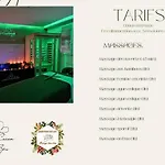 Derniere Reservations Avant Indisponibilite En Septembre Pour 12 Mois, Illimites Jacuzzi Spa Bain A Remous Interieur, Sauna Interieur, Parking Reserve, Vue Et Acces Parc, Prestations Uniques, 1Er Etage