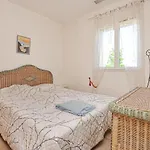 Lovely Home In Saint Raphael