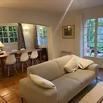 Maison De Saint Arnoux