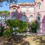 Chateau Des Anglais - Five Stars Holiday House