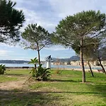 Joli 2 Pieces Vue Jardin 50M Plage Parking Clim