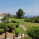 Cap Esterel - 2 Pieces - Belle Terrasse Plein Sud - Piscines Et Parking Inclus