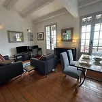 Mas 2 Chambres Avec Piscine Et Tennis A La Croix-Valmer - Fr-1-726-8