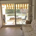 Charmant Studio Avec Piscine, Tennis, Parking Et Acces Direct Plage - Bormes-Les-Mimosas - Fr-1-610-30