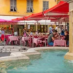 Au Coeur Du Vieux Nice: Charmant Logement Pour 4