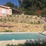 Hauteurs De Toulon : Charmant Studio Piscine