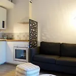 Nice Apartment Close The Ollioules Train Station