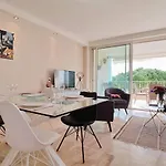 4-Room Apartment With Terrace & Sea View 5-Minute Walk To The Beach