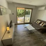 Appartement Neuf - Six Fours Les Plages - Parking Privatif - Clim - Balcon - 500M De La Mer