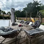 Villa Aux Palmiers,Piscine 28°,Petanque,Coeur Bassin