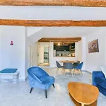 Bel Appartement Dans Les Remparts A 50 M De La Mer