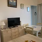 Appartement Climatise En Bord De Mer, Le Lavandou - Fr-1-308-181