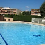 Charmant T2 Avec Piscine, Tennis, Wifi Et Garage A Bormes-Les-Mimosas - Fr-1-610-92