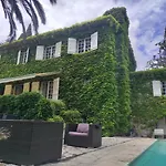Mas Provencal De Caractere Avec Vue Mer