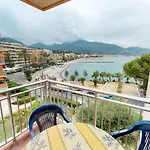 Studio Spacieux Avec Terrasse Face Mer Et Coin Nuit, Proche Plages Et Commerces, A 10 Min De Monaco - Fr-1-196-337
