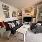 Appartement 2 Pieces Avec Terrasse Et Parking A 400M De La Plage - Saint Aygulf - Fr-1-226A-88