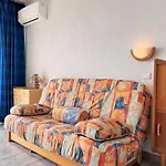 Studio Cabine 4 Pers, Climatise, Parking, Plage A Pied - Le Lavandou - Fr-1-251-509
