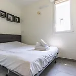 Appartement Climatise Les Pieds Dans L'Eau Pour 6 Personnes Avec 1 Suite Parentale, 1 Chambre Double Et 1 Mini Chambre Piscine Sur Le Toit Clim Garage