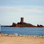 Agay Cap Esterel Le Hameau F2 Clim Plein Sud Dernier Etage Magnifique Vue Mer