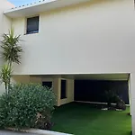 Appartement Moderne Face A La Mer