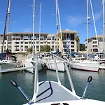 Nuits Insolites Bateau A Quai Port Frejus L'Explorer