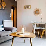 Appartement T2 A Fabregas, Proche Des Sablettes