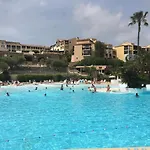 P2 Village Club Cap Esterel Vue Golf Et Mer, Piscine Chauffee