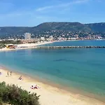 Le Lavandou: Appart 2 Pieces, 4 Pers, Terrasse, Calme, Proche Commodites - Fr-1-251-108
