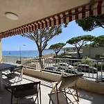 Appartement Renove En Front De Mer Avec Terrasse. - Fr-1-100-295