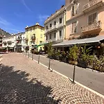 Suite Du Marche Five Stars Holiday House