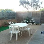 F1 Bas De Villa, Calme, Proche Plage Et Commerces