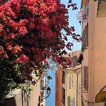Charming Flat In Heart Of Nice