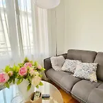 Nice, 58 M2 ! Superbe Appartement Climatise, 3 Couchages, Proche De La Promenade Des Anglais Et De La Gare !