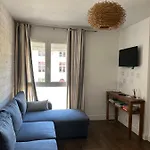Appartement T2 En Plein Centre De Cassis