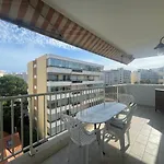 One Bedroom Apartment Terrasse Near The Beach