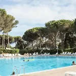 Appartement De 3 Pieces En Residence Avec Piscine