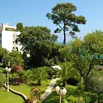 Appartement Moderne A Cannes Avec Vue Sur Mer Et Montagne 85 M²